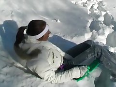 freezing pussy masturbating in the snow